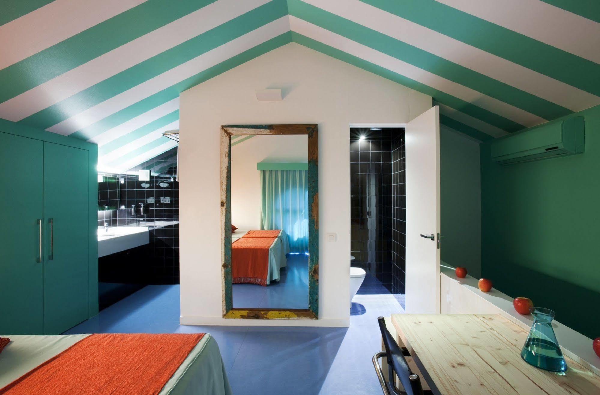 Amistat Beach Hostel Barcelona Kültér fotó