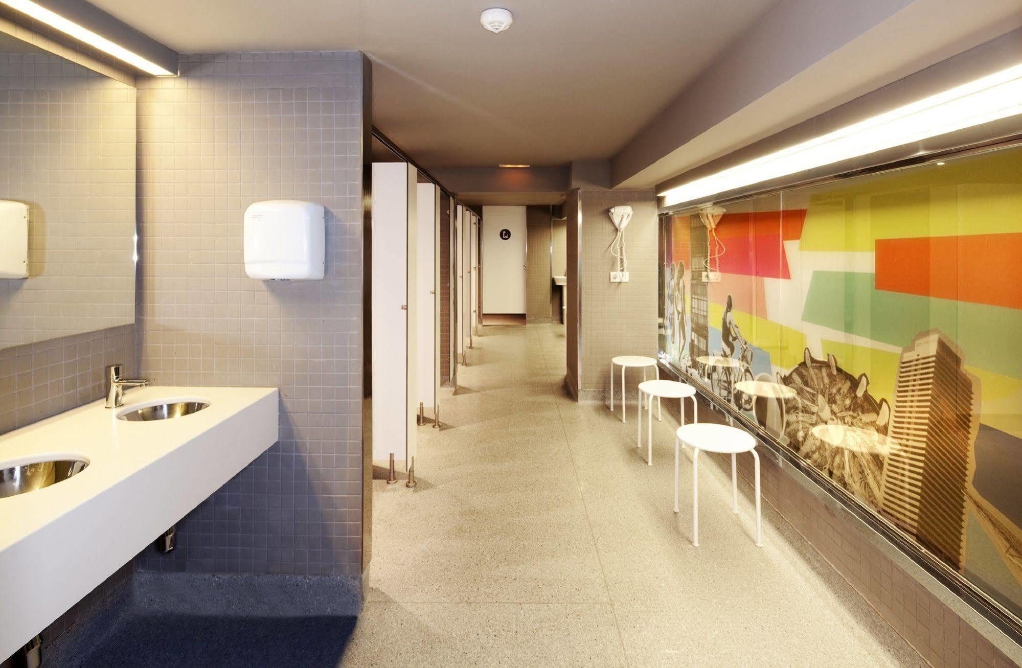 Amistat Beach Hostel Barcelona Kültér fotó