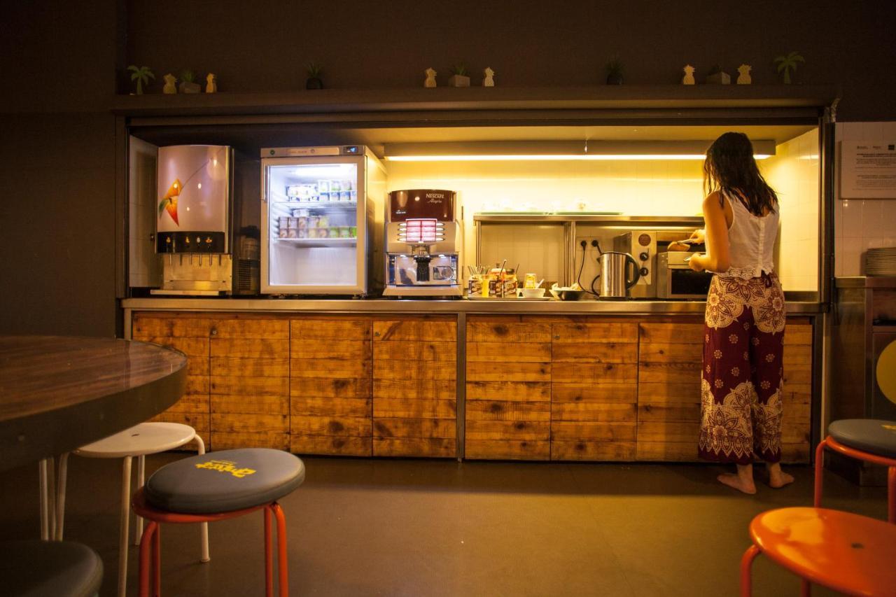 Amistat Beach Hostel Barcelona Kültér fotó